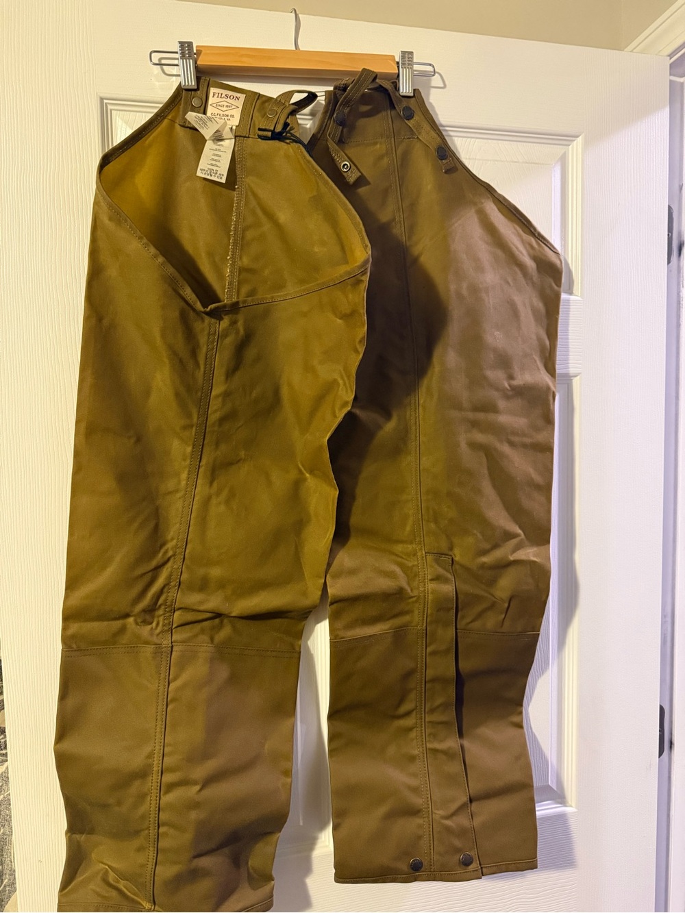 Filson Hsky Double Tin Chaps with Zip